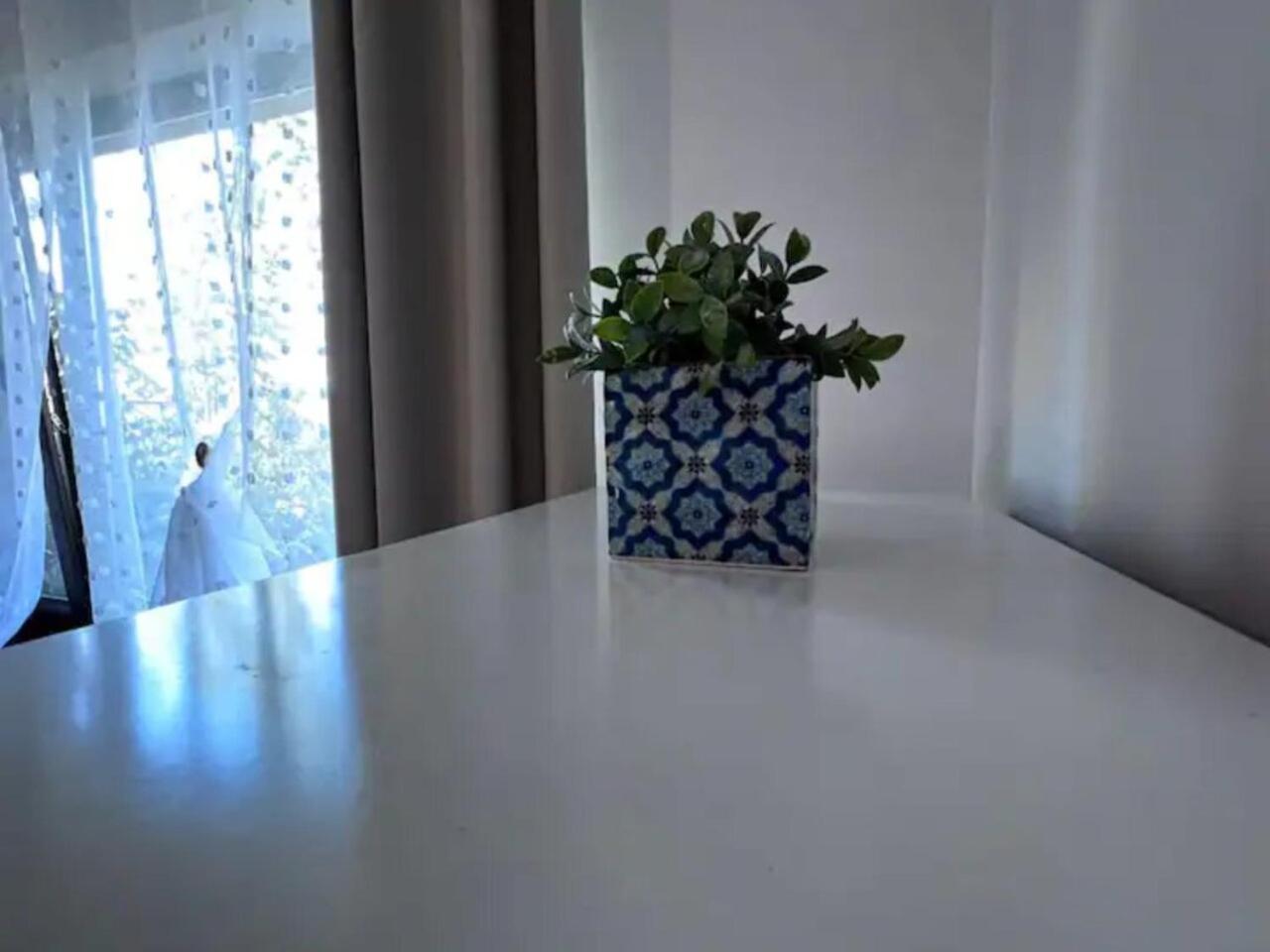 Vila Luminoasa Cu Curte Privata Bucareste Exterior foto