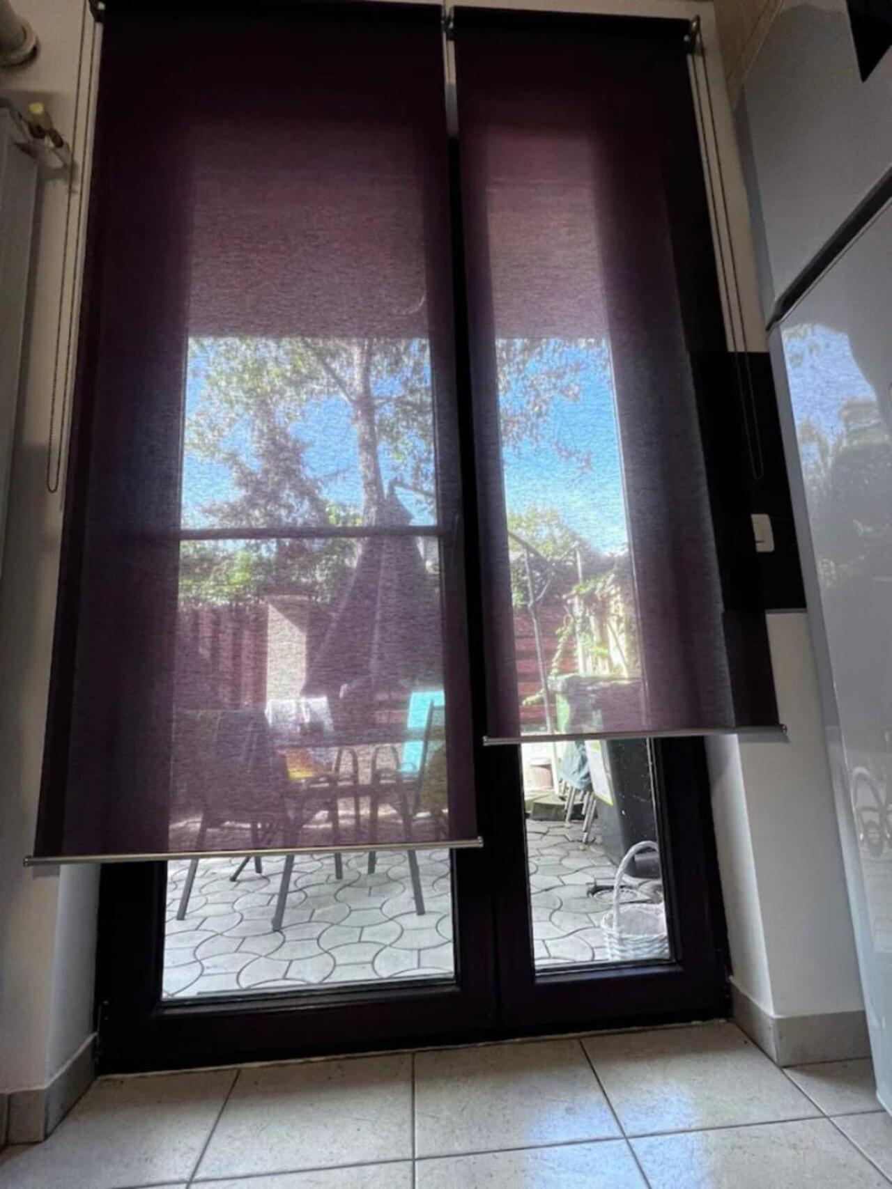 Vila Luminoasa Cu Curte Privata Bucareste Exterior foto