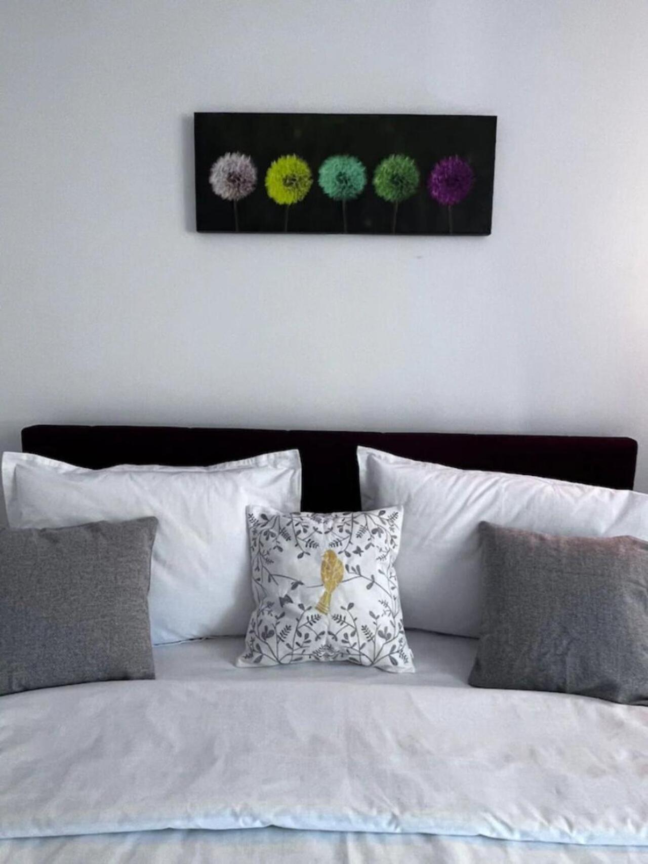 Vila Luminoasa Cu Curte Privata Bucareste Exterior foto