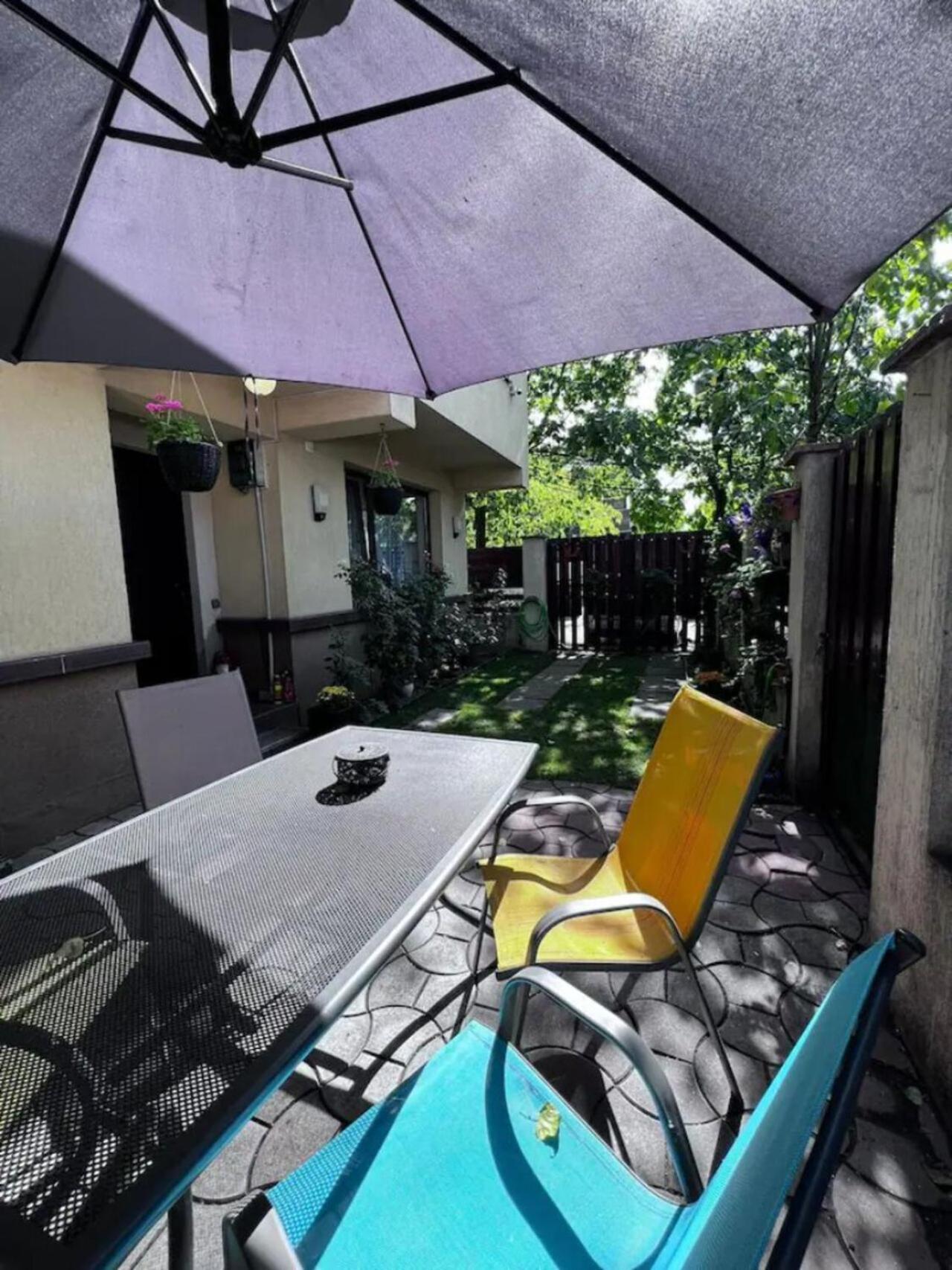 Vila Luminoasa Cu Curte Privata Bucareste Exterior foto
